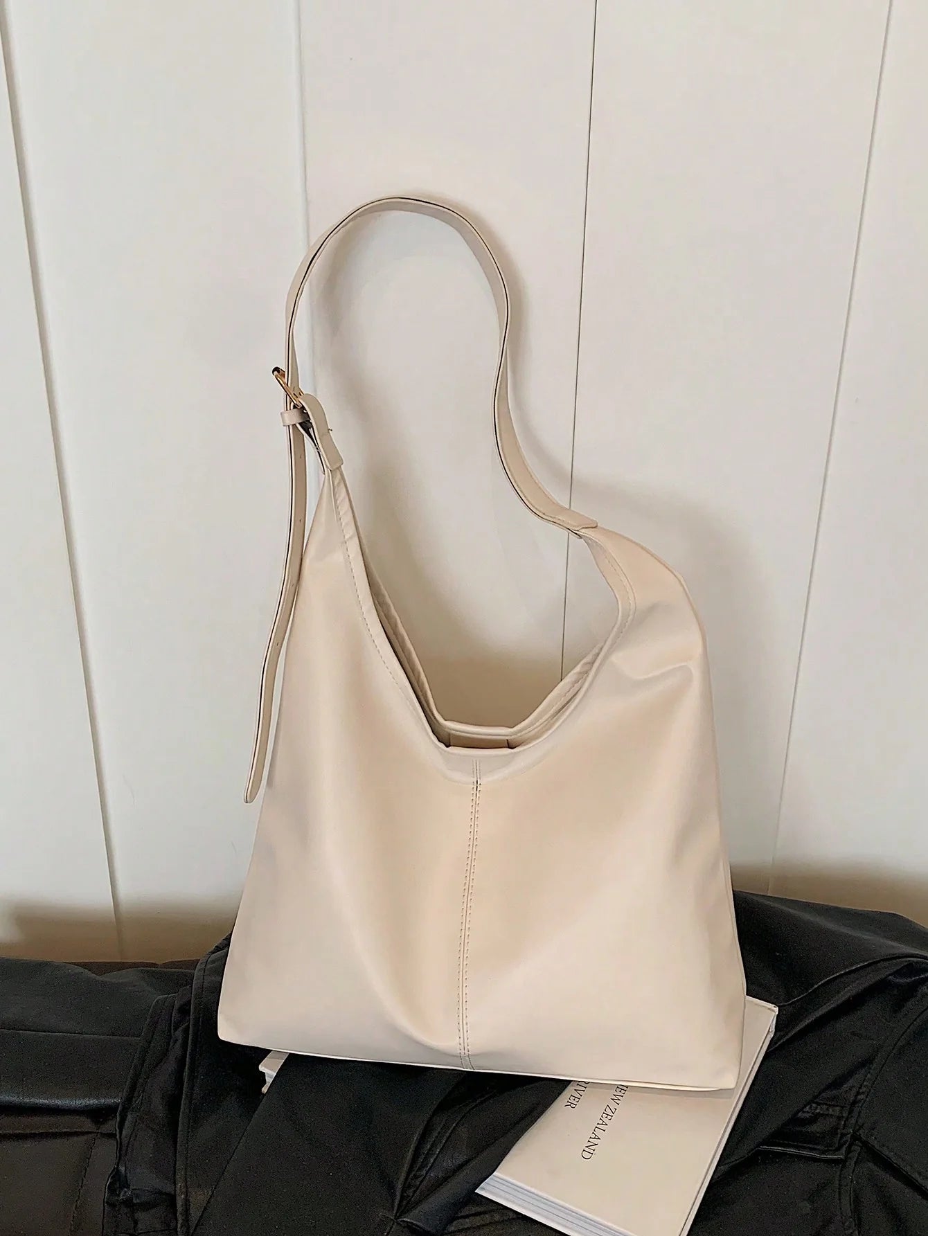 Large Women's Shoulder Bag, New Fashion Design Tote Bag